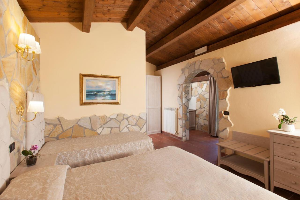 Fattoria Maremmana Aparthotel Marina di Grosseto Exterior photo